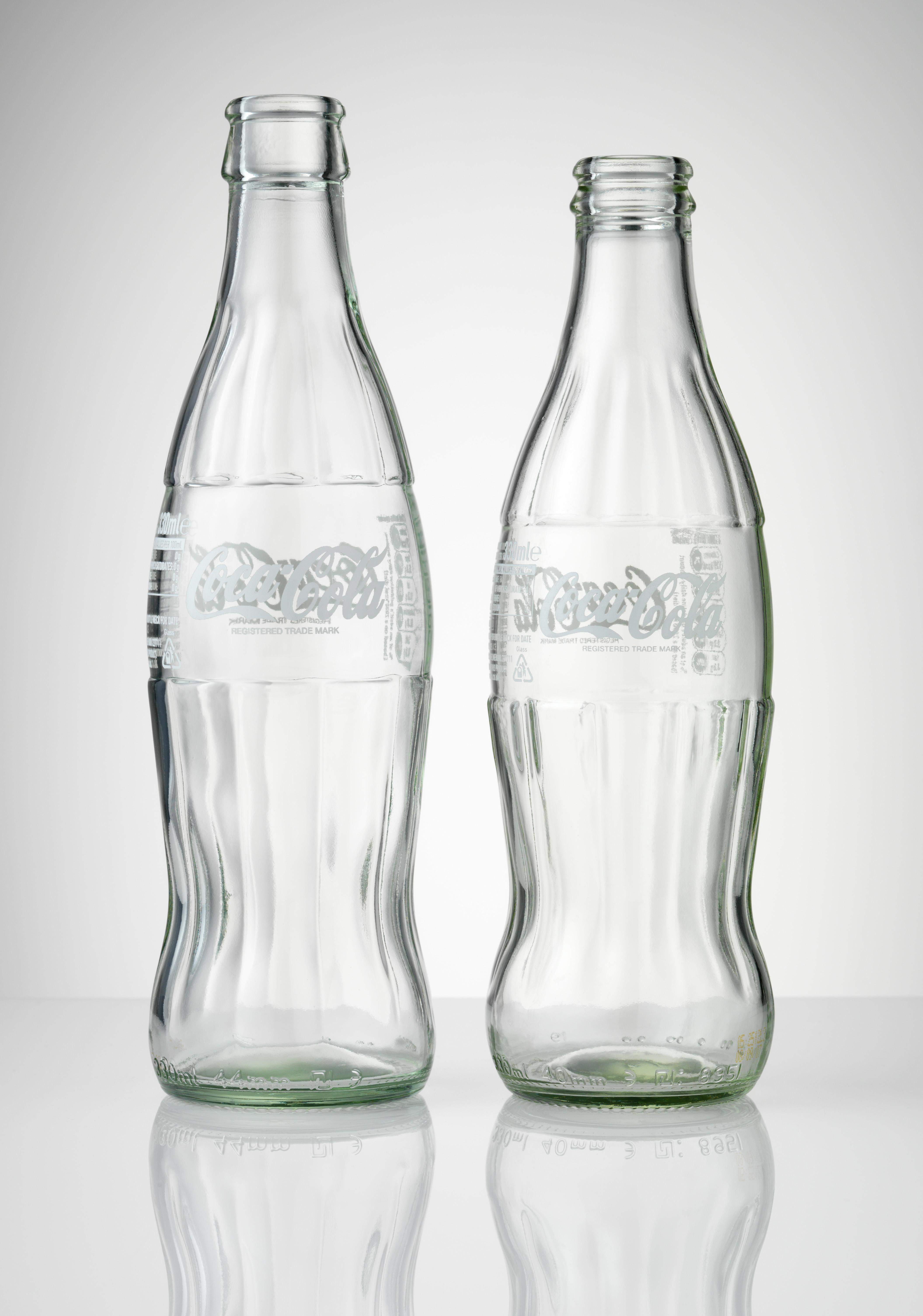 Famous Coke “Contour” bottle loses weight in time for Christmas