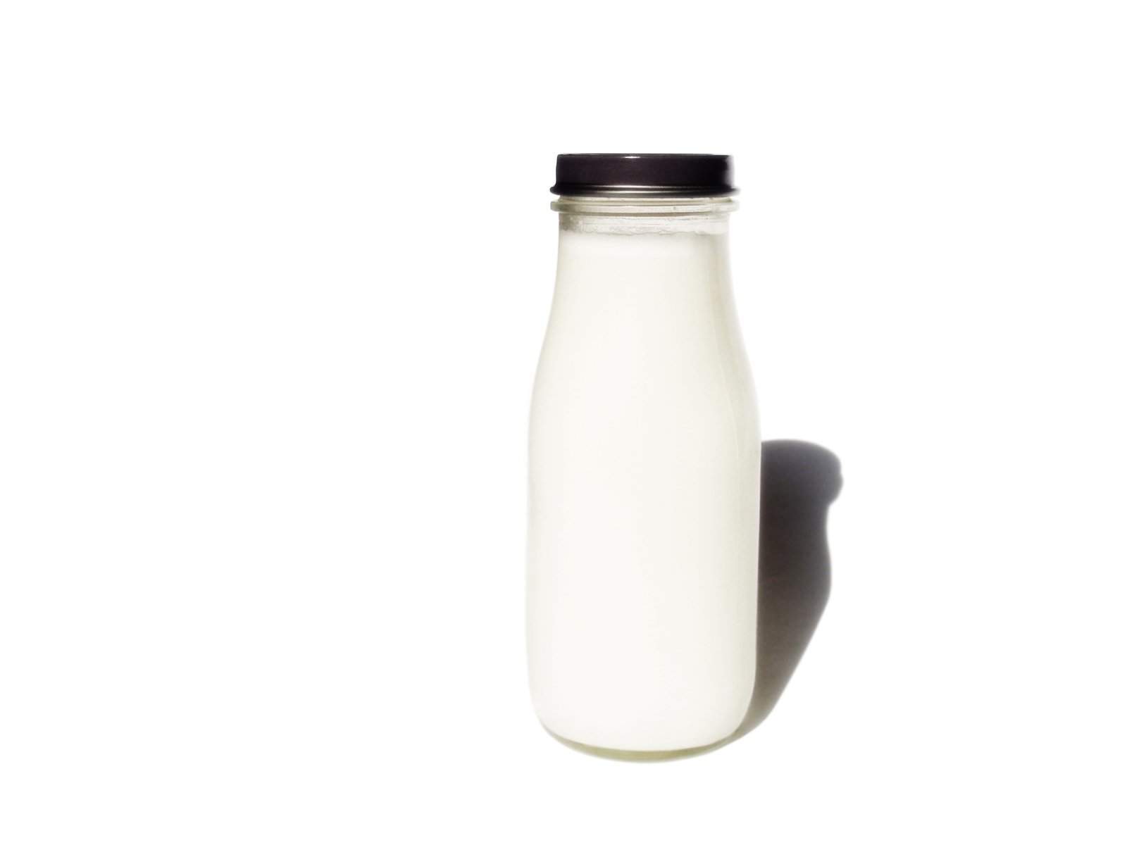 Parmalat Canada unveils recyclable PET bottles for Lactantia PūrFiltre milk