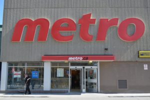 Metro adopts a packaging and printed materials management policy