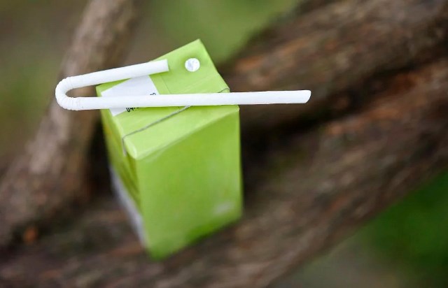 BillerudKorsnäs, The Paper Straw introduce U-Bend paper straw