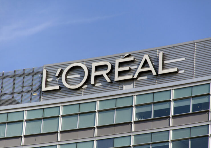 L’Oréal developing a cosmetic plastic bottle made from carbon emissions
